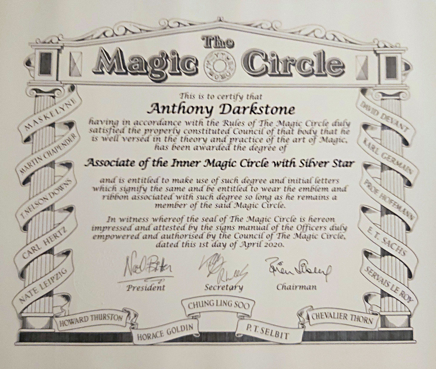 Macig Circle Anthony Darkstone